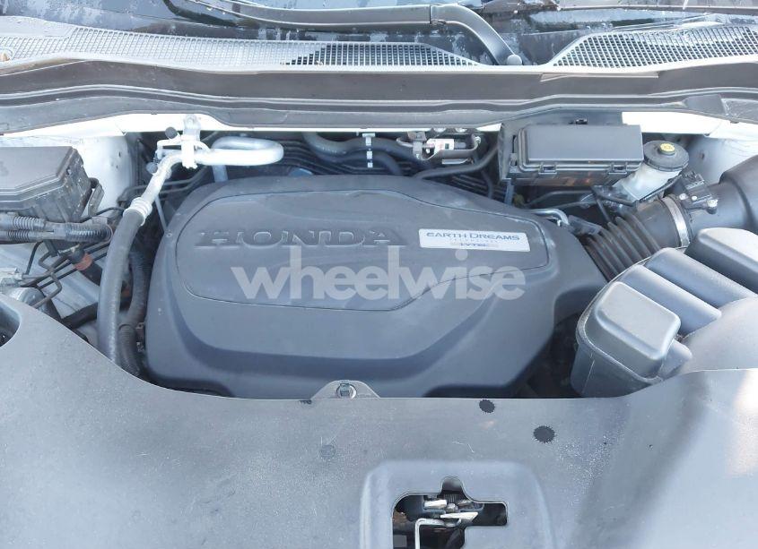 Photo 10 of 2017 Honda Pilot EX-L (VIN 5FNYF5H5XHB024656)