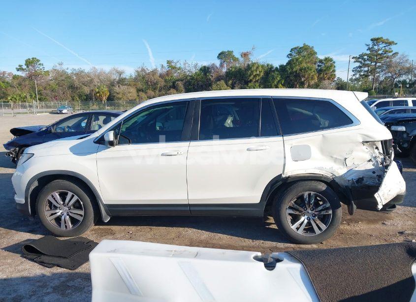 Photo 14 of 2017 Honda Pilot EX-L (VIN 5FNYF5H5XHB024656)