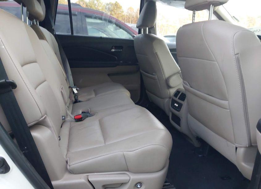 Photo 8 of 2019 Honda Pilot EX-L (VIN 5FNYF5H5XKB007055)