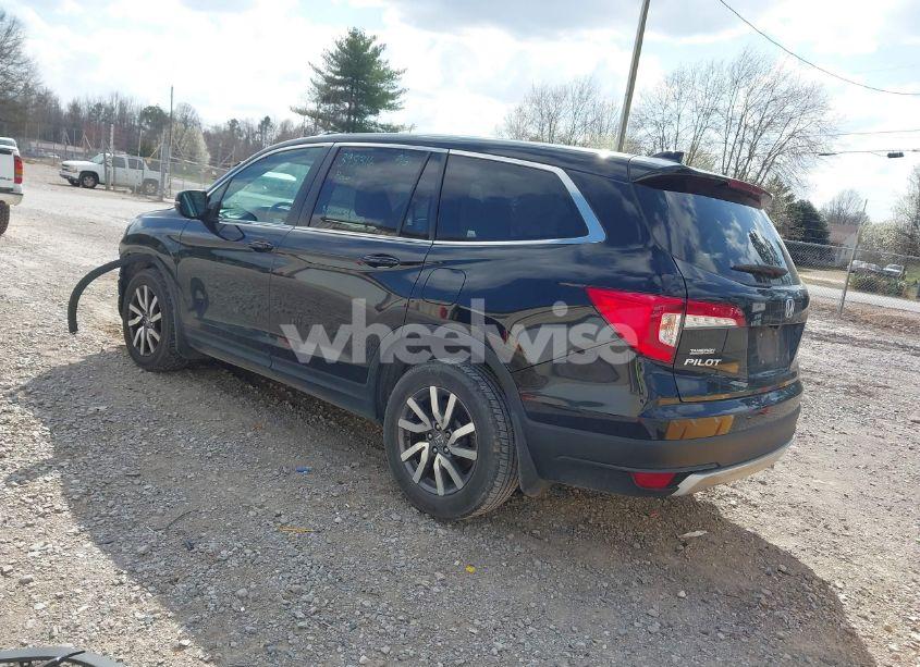 Photo 3 of 2019 Honda Pilot EX-L (VIN 5FNYF5H5XKB008027)