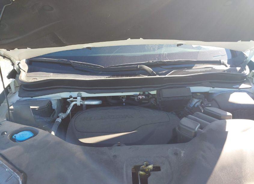 Photo 10 of 2022 Honda Pilot 2WD EX-L (VIN 5FNYF5H5XNB016293)