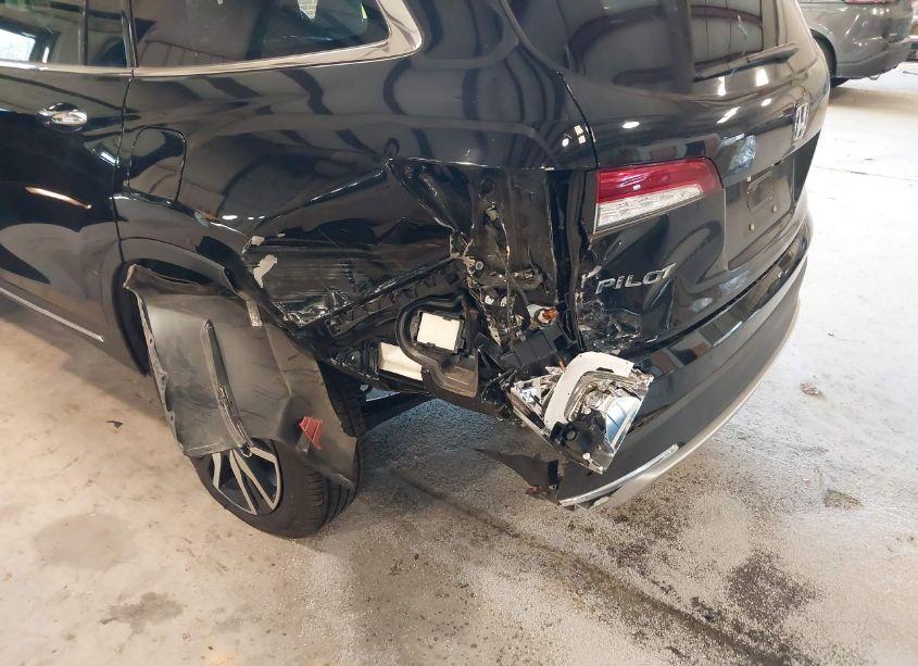 Photo 19 of 2022 Honda Pilot 2WD TOURING 7 PASSENGER (VIN 5FNYF5H60NB013377)