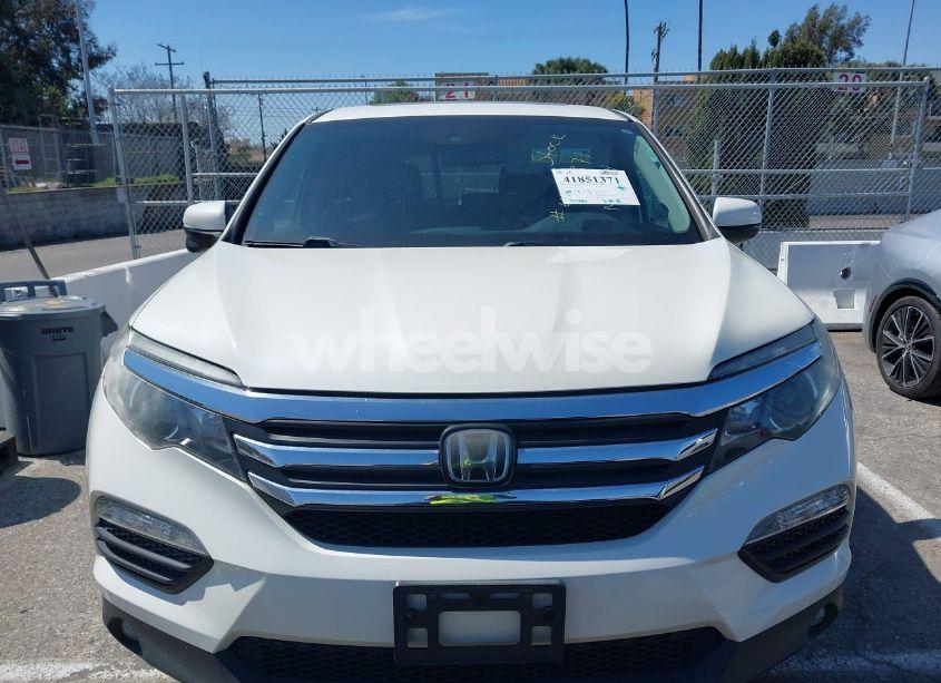 Photo 12 of 2018 Honda Pilot EX-L (VIN 5FNYF5H61JB010109)