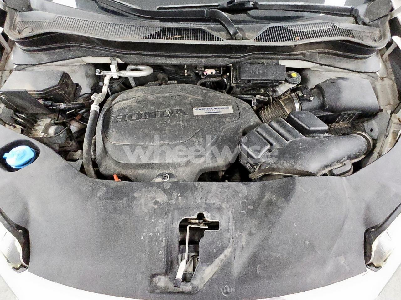 Photo 11 of 2019 HONDA PILOT TOURING (VIN 5FNYF5H61KB039904)