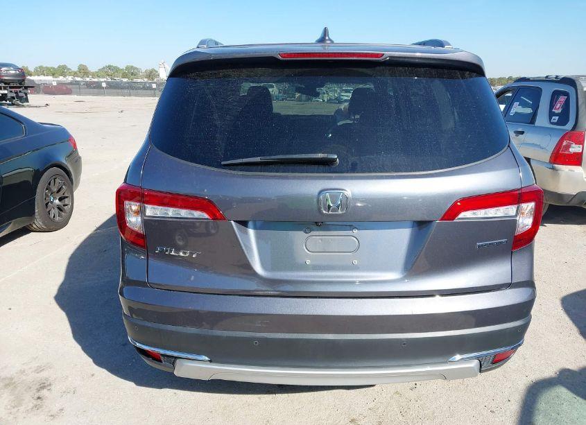 Photo 16 of 2022 Honda Pilot 2WD TOURING 7 PASSENGER (VIN 5FNYF5H61NB031922)