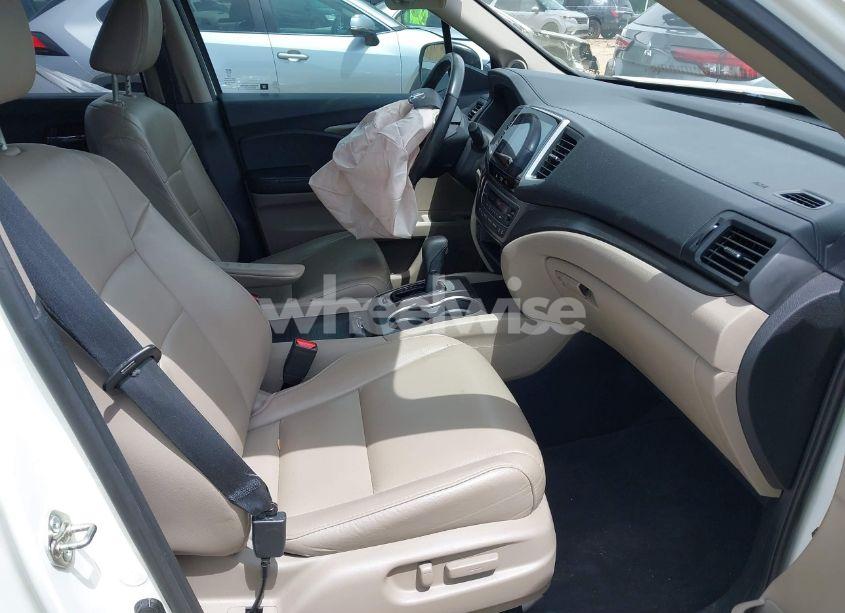 Photo 5 of 2017 Honda Pilot EX-L (VIN 5FNYF5H62HB010064)