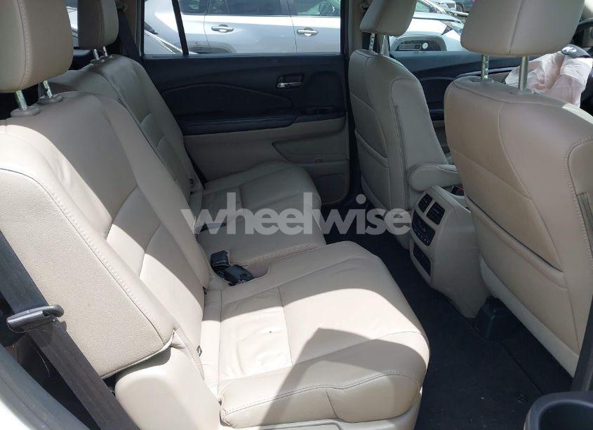 Photo 8 of 2017 Honda Pilot EX-L (VIN 5FNYF5H62HB010064)