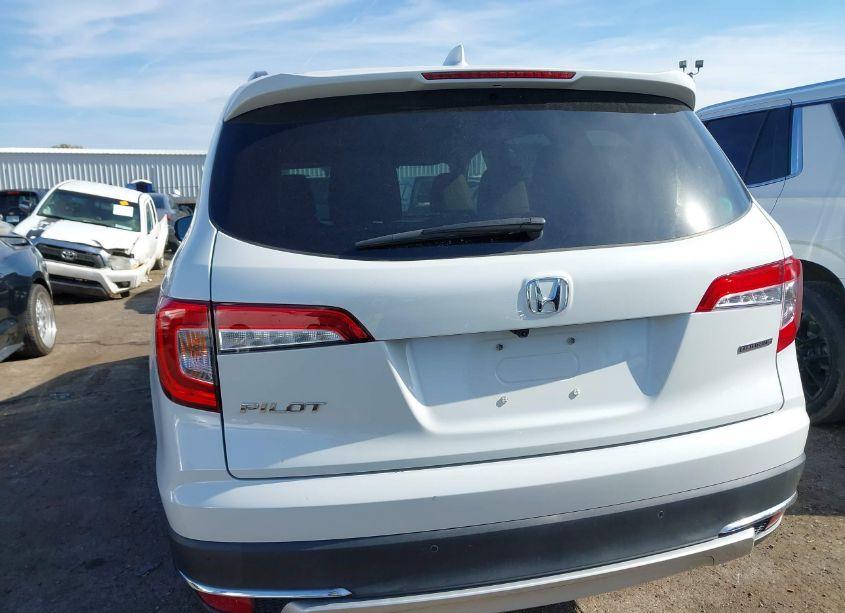 Photo 16 of 2022 Honda Pilot 2WD TOURING 7 PASSENGER (VIN 5FNYF5H62NB011355)