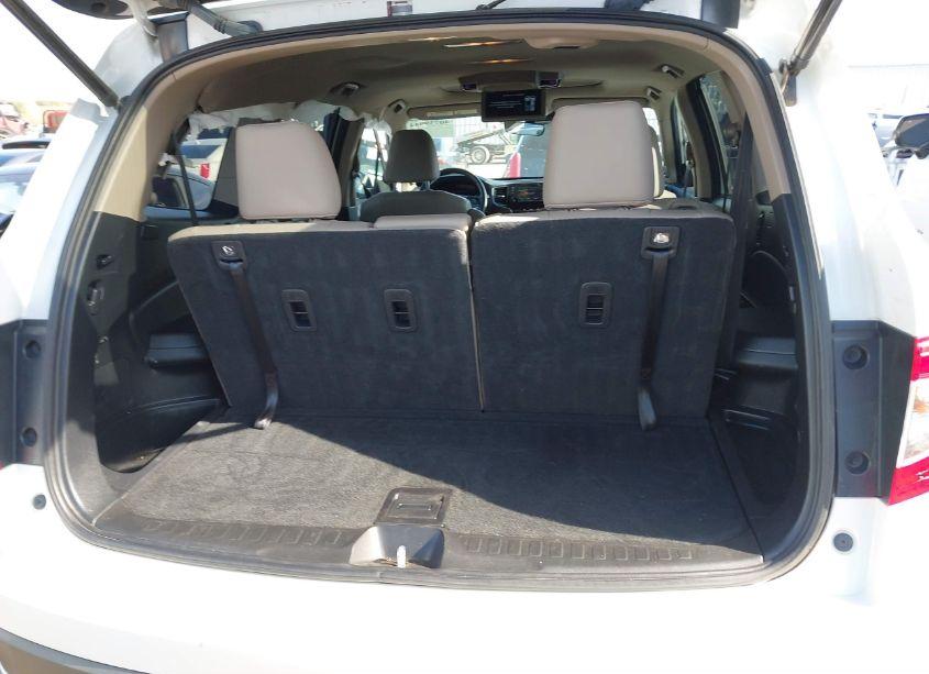 Photo 8 of 2022 Honda Pilot 2WD TOURING 7 PASSENGER (VIN 5FNYF5H62NB011355)