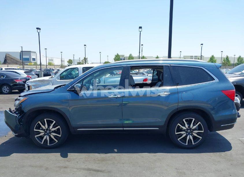 Photo 13 of 2021 Honda Pilot 2WD TOURING 7 PASSENGER (VIN 5FNYF5H63MB039129)