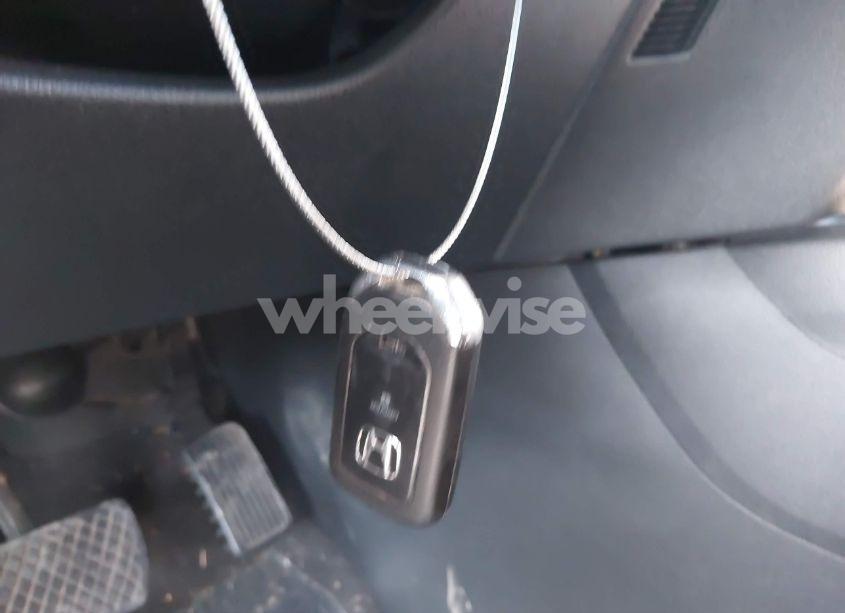 Photo 11 of 2016 Honda Pilot EX-L (VIN 5FNYF5H64GB049799)