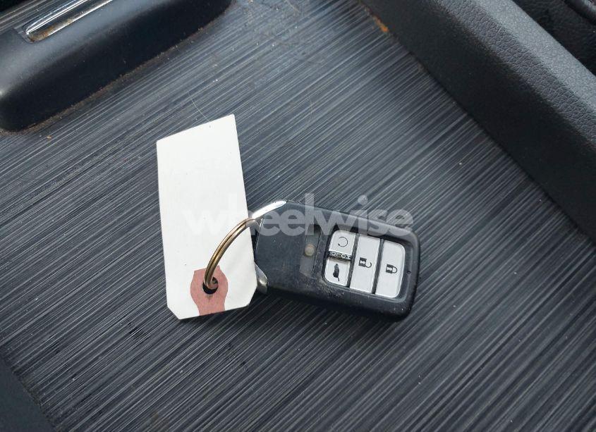 Photo 11 of 2019 Honda Pilot TOURING (VIN 5FNYF5H64KB017914)