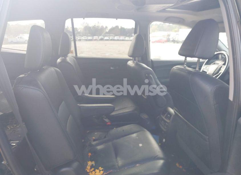 Photo 8 of 2019 Honda Pilot TOURING (VIN 5FNYF5H64KB017914)