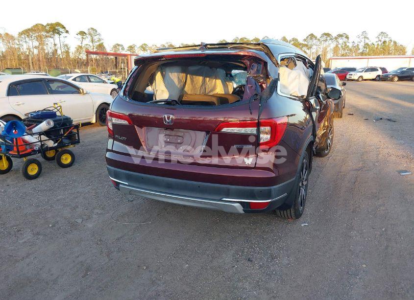 Photo 4 of 2021 Honda Pilot 2WD TOURING 7 PASSENGER (VIN 5FNYF5H64MB014465)