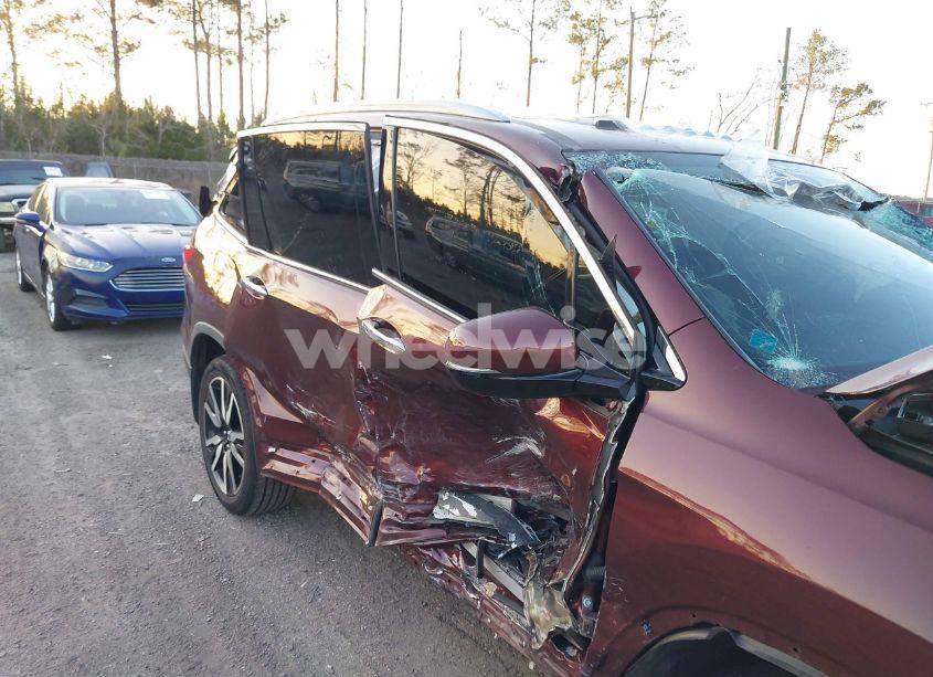 Photo 6 of 2021 Honda Pilot 2WD TOURING 7 PASSENGER (VIN 5FNYF5H64MB014465)