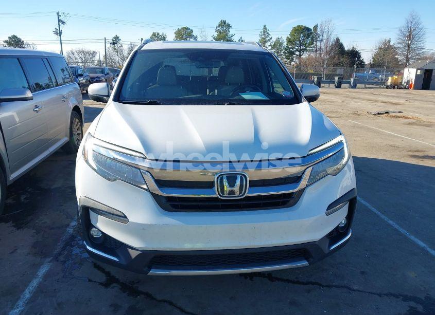 Photo 12 of 2021 Honda Pilot 2WD TOURING 7 PASSENGER (VIN 5FNYF5H64MB031671)