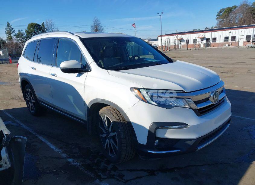 Photo 13 of 2021 Honda Pilot 2WD TOURING 7 PASSENGER (VIN 5FNYF5H64MB031671)