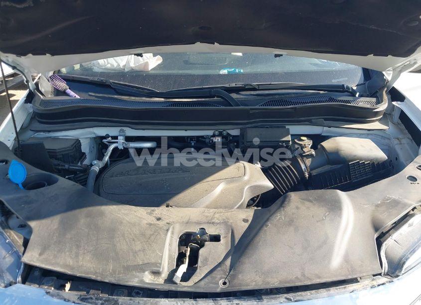 Photo 10 of 2022 Honda Pilot 2WD TOURING 7 PASSENGER (VIN 5FNYF5H64NB027301)