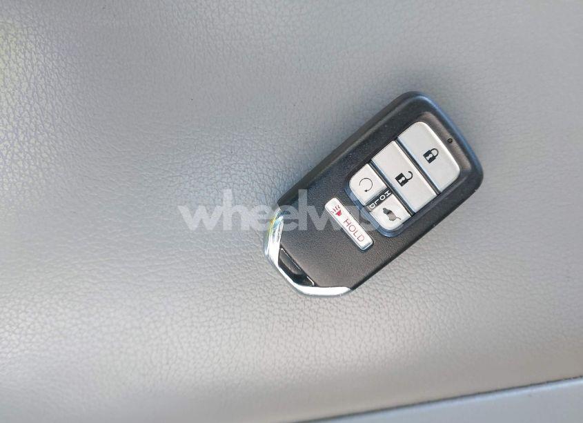 Photo 11 of 2016 Honda Pilot EX-L (VIN 5FNYF5H65GB058172)