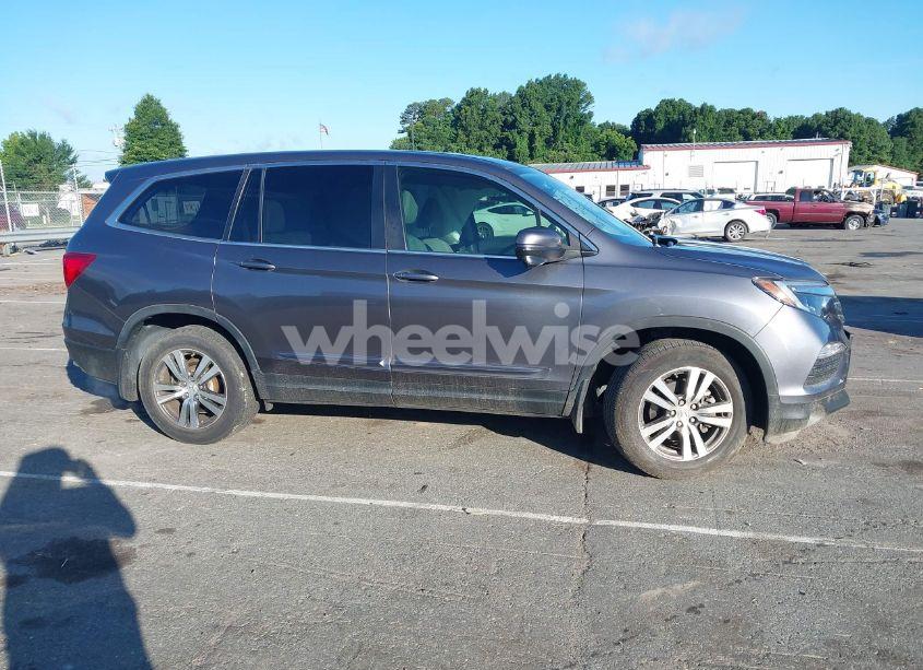 Photo 13 of 2016 Honda Pilot EX-L (VIN 5FNYF5H65GB058172)