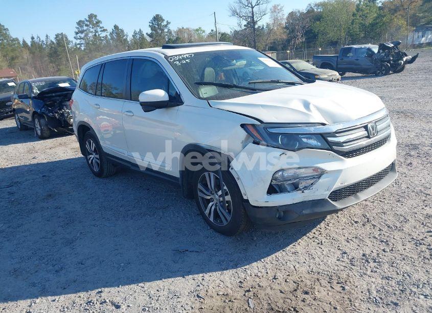 2017 Honda Pilot EX-L (VIN 5FNYF5H65HB034987) main photo