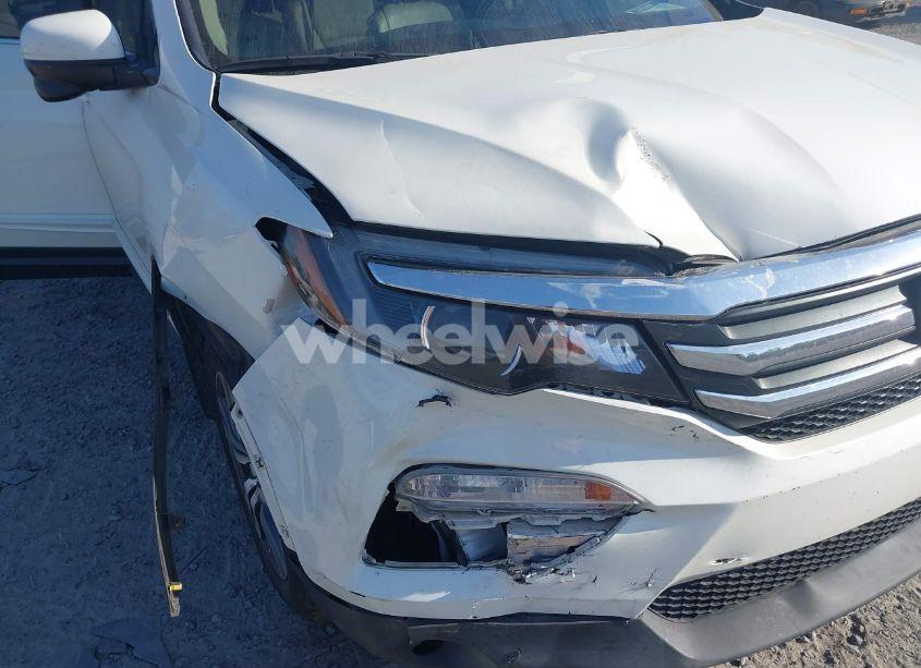 Photo 6 of 2017 Honda Pilot EX-L (VIN 5FNYF5H65HB034987)