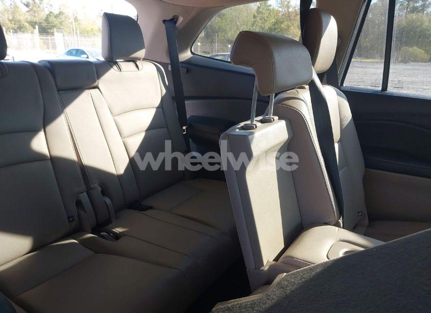 Photo 8 of 2017 Honda Pilot EX-L (VIN 5FNYF5H65HB034987)