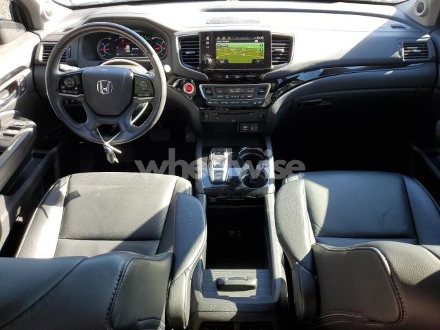 2019 HONDA PILOT TOURING N/A (VIN 5FNYF5H65KB010731) main photo