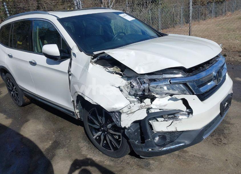 2019 Honda Pilot TOURING (VIN 5FNYF5H68KB009606) main photo