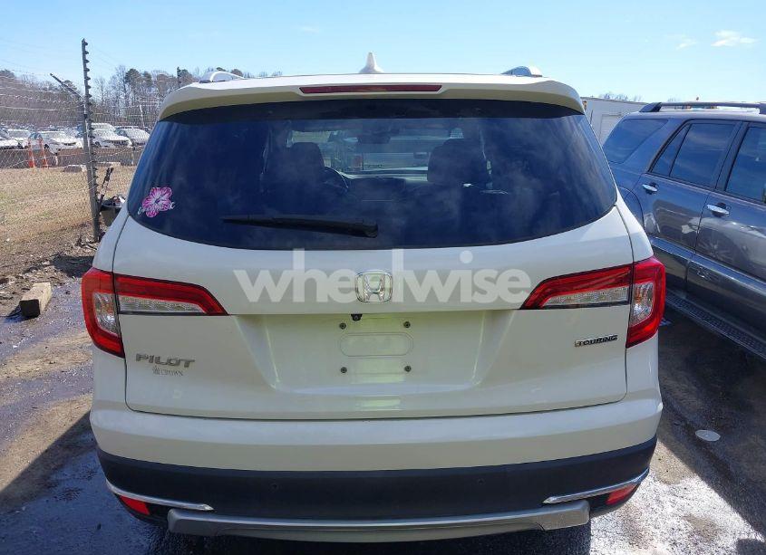 Photo 16 of 2019 Honda Pilot TOURING (VIN 5FNYF5H68KB009606)