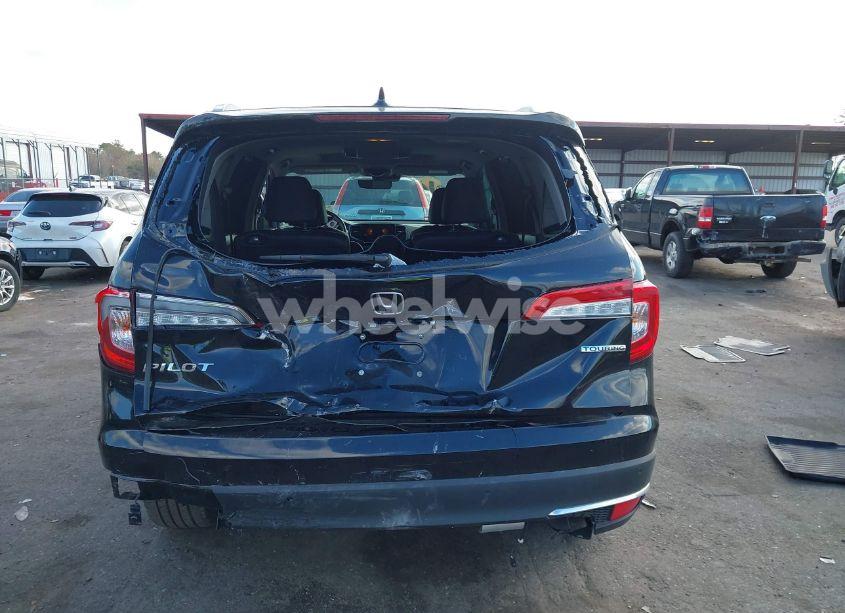 Photo 16 of 2021 Honda Pilot 2WD TOURING 7 PASSENGER (VIN 5FNYF5H68MB000651)