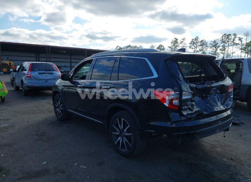 Photo 3 of 2021 Honda Pilot 2WD TOURING 7 PASSENGER (VIN 5FNYF5H68MB000651)