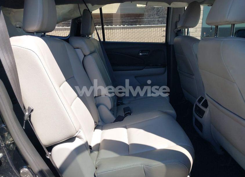 Photo 8 of 2016 Honda Pilot EX-L (VIN 5FNYF5H69GB043237)