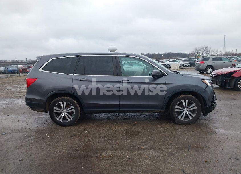 Photo 13 of 2017 Honda Pilot EX-L (VIN 5FNYF5H69HB039626)