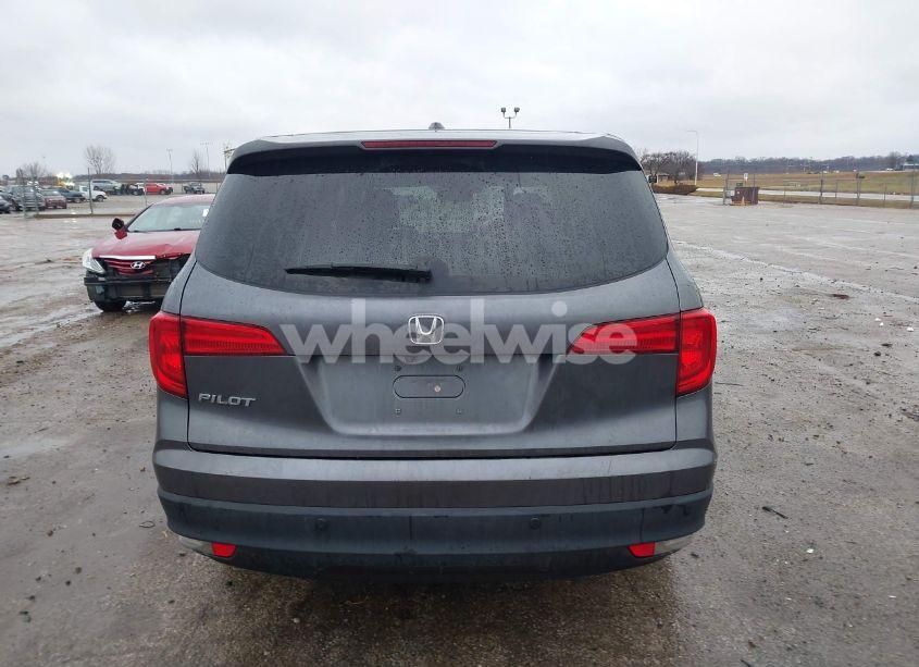 Photo 16 of 2017 Honda Pilot EX-L (VIN 5FNYF5H69HB039626)