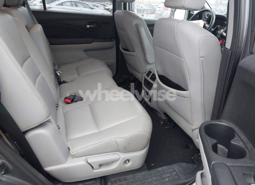 Photo 8 of 2017 Honda Pilot EX-L (VIN 5FNYF5H69HB039626)