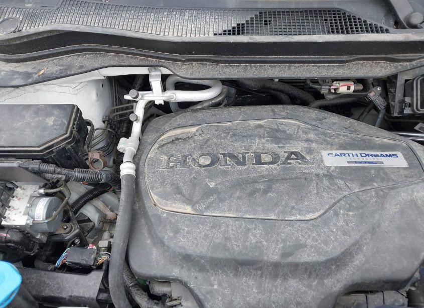 Photo 10 of 2019 Honda Pilot TOURING (VIN 5FNYF5H69KB000042)