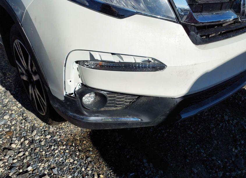 Photo 19 of 2019 Honda Pilot TOURING (VIN 5FNYF5H69KB000042)