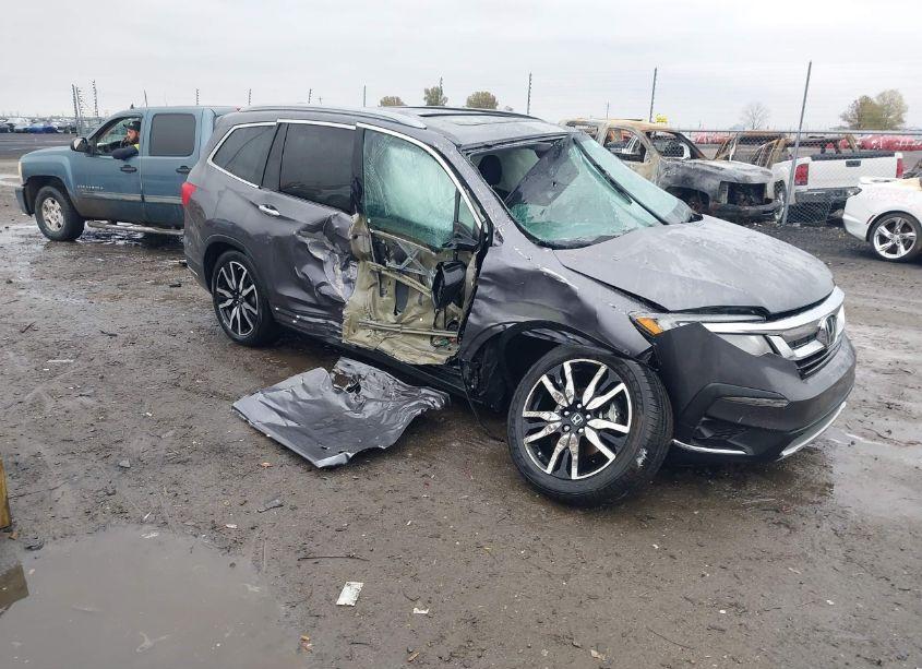 2021 Honda Pilot 2WD TOURING 7 PASSENGER (VIN 5FNYF5H69MB029611) main photo