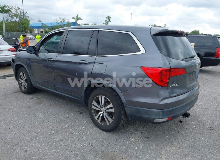 Photo 3 of 2016 Honda Pilot EX-L (VIN 5FNYF5H71GB038672)