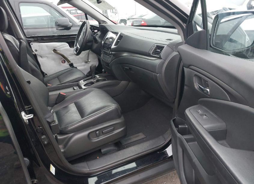 Photo 5 of 2016 Honda Pilot EX-L (VIN 5FNYF5H71GB042933)