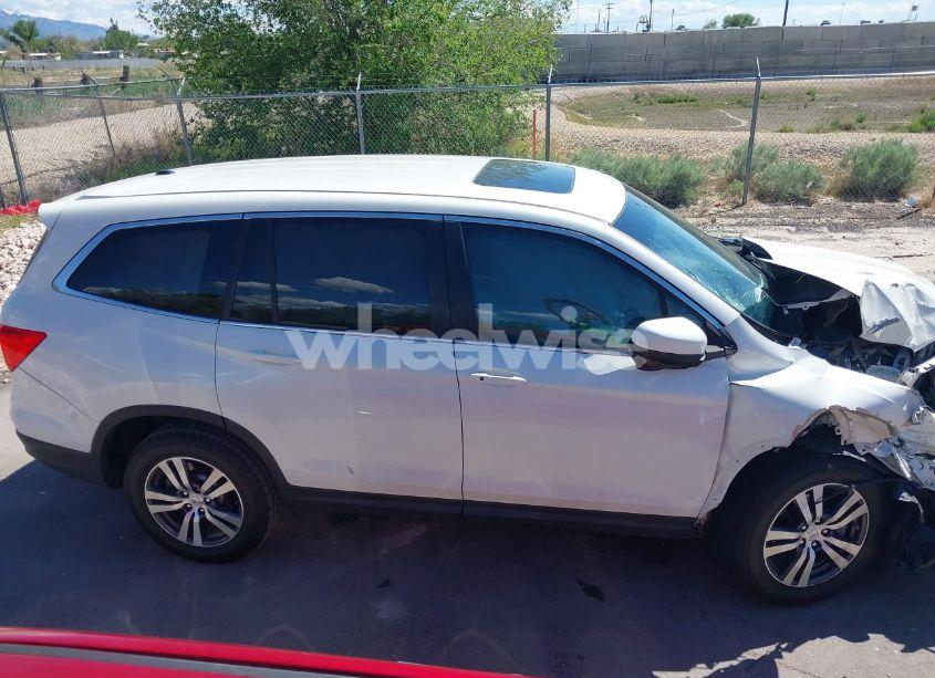 Photo 13 of 2016 Honda Pilot EX-L (VIN 5FNYF5H72GB005549)