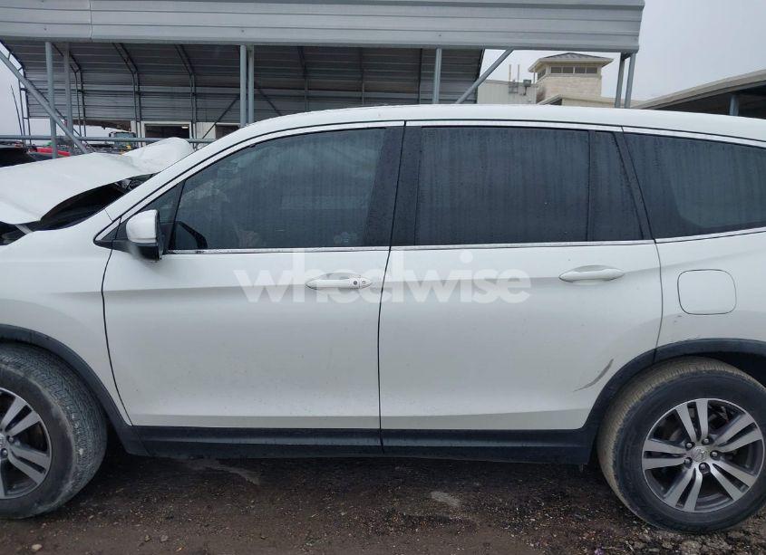 Photo 15 of 2016 Honda Pilot EX-L (VIN 5FNYF5H74GB013880)