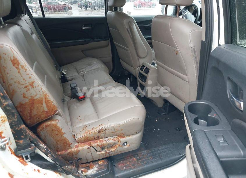 Photo 8 of 2016 Honda Pilot EX-L (VIN 5FNYF5H74GB013880)