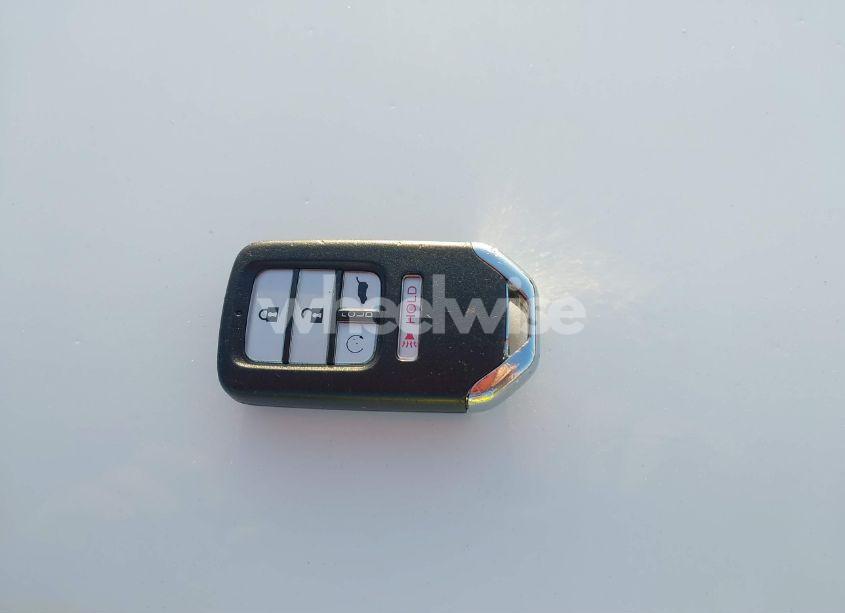 Photo 11 of 2017 Honda Pilot EX-L (VIN 5FNYF5H74HB010026)