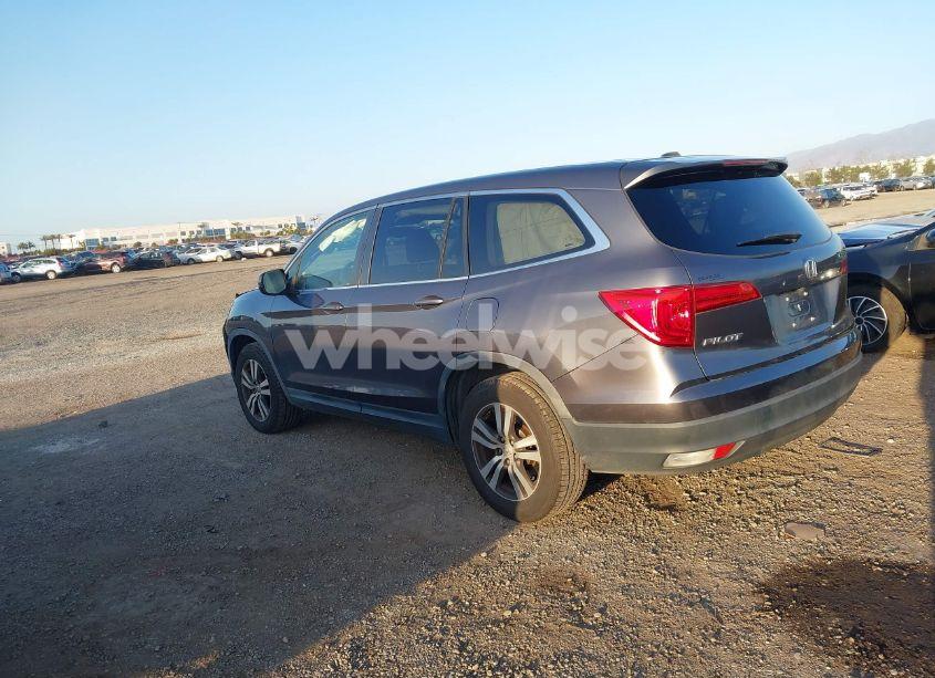 Photo 3 of 2017 Honda Pilot EX-L (VIN 5FNYF5H74HB010026)