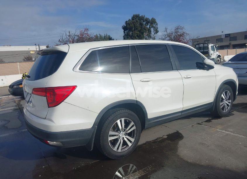 Photo 4 of 2016 Honda Pilot EX-L (VIN 5FNYF5H75GB028114)