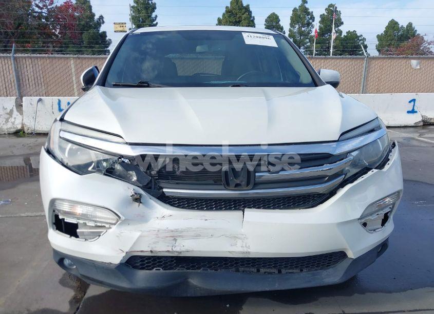 Photo 6 of 2016 Honda Pilot EX-L (VIN 5FNYF5H75GB028114)