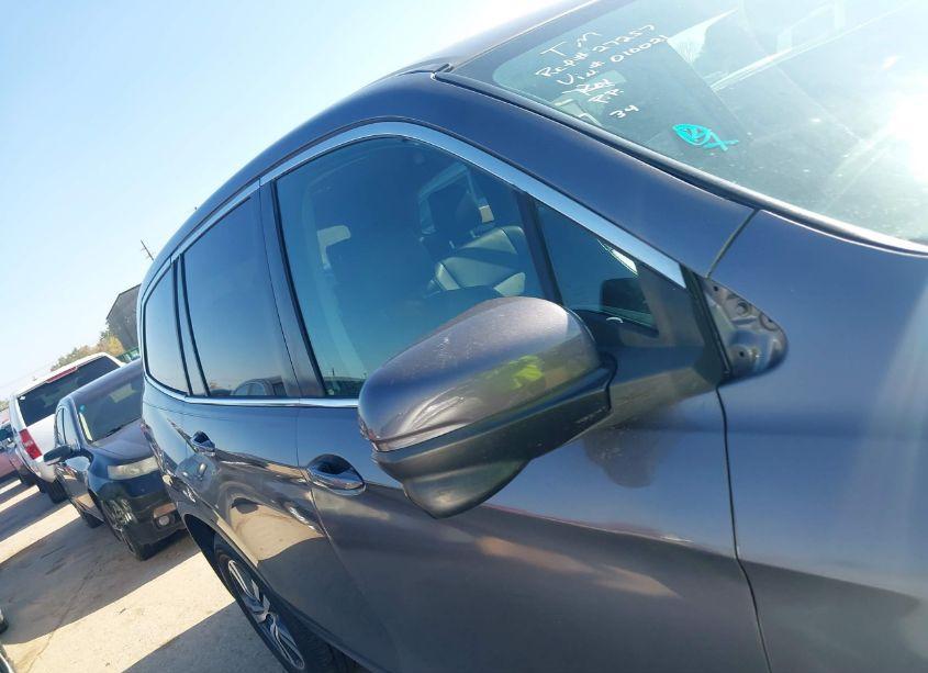 Photo 13 of 2017 Honda Pilot EX-L (VIN 5FNYF5H75HB010021)