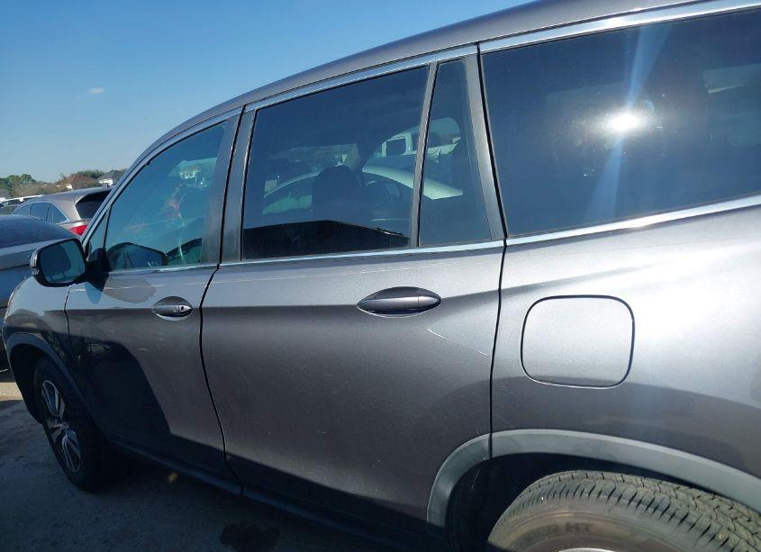 Photo 14 of 2017 Honda Pilot EX-L (VIN 5FNYF5H75HB010021)